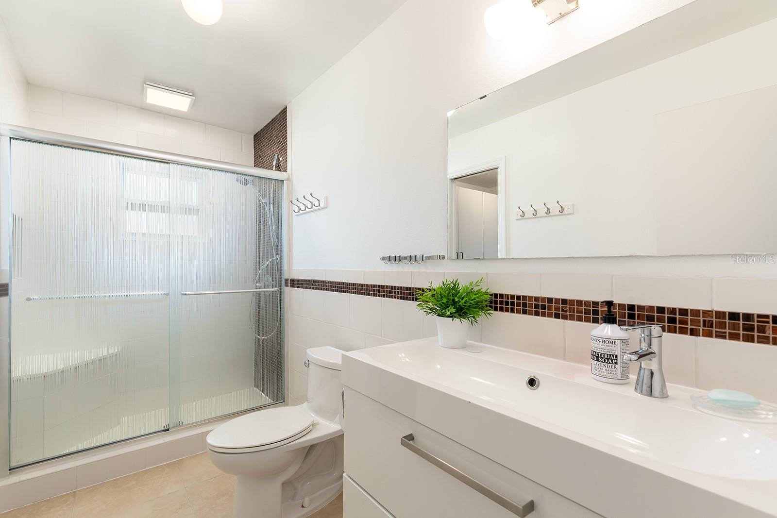 WINDMILL POINTE - Residential