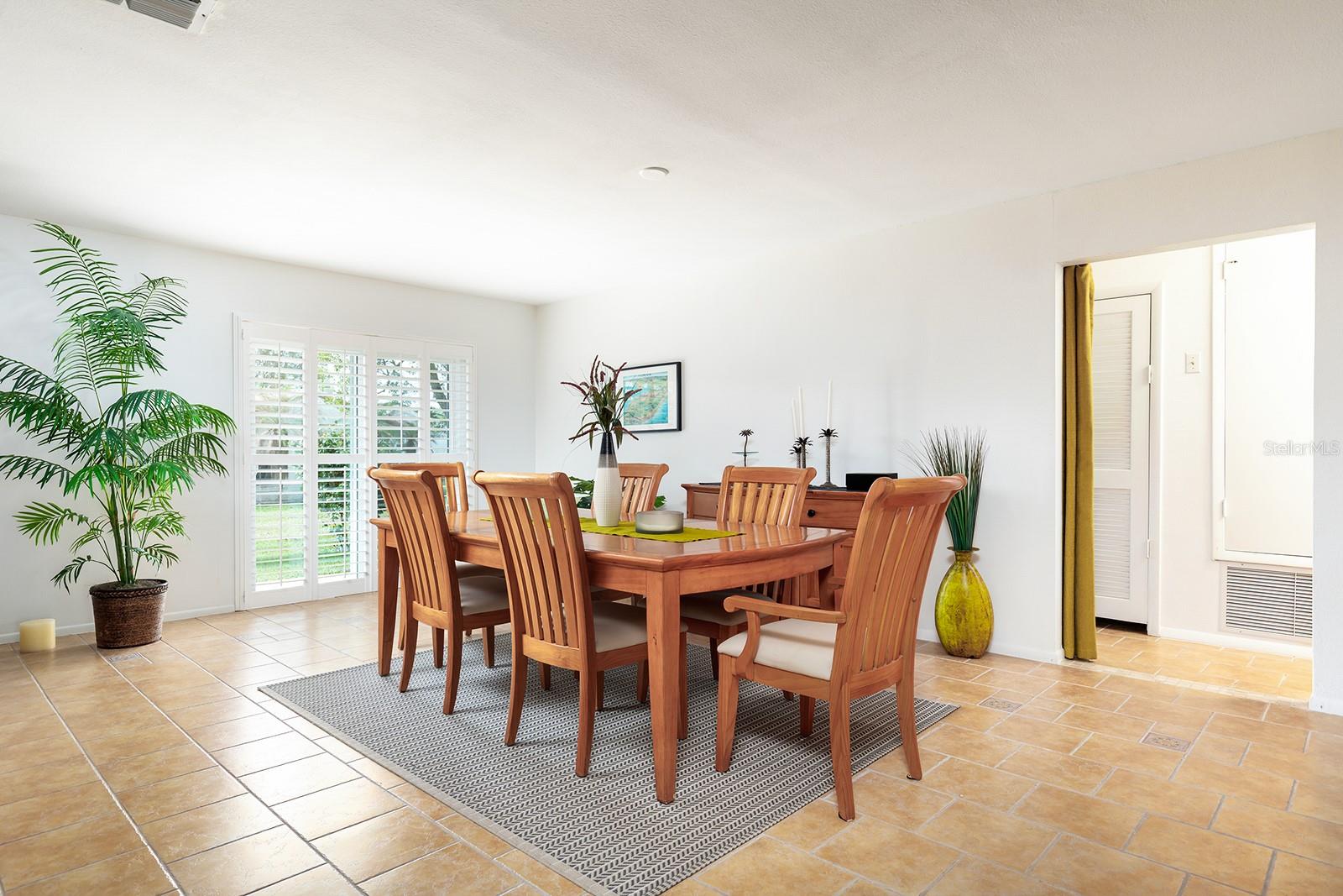 WINDMILL POINTE - Residential