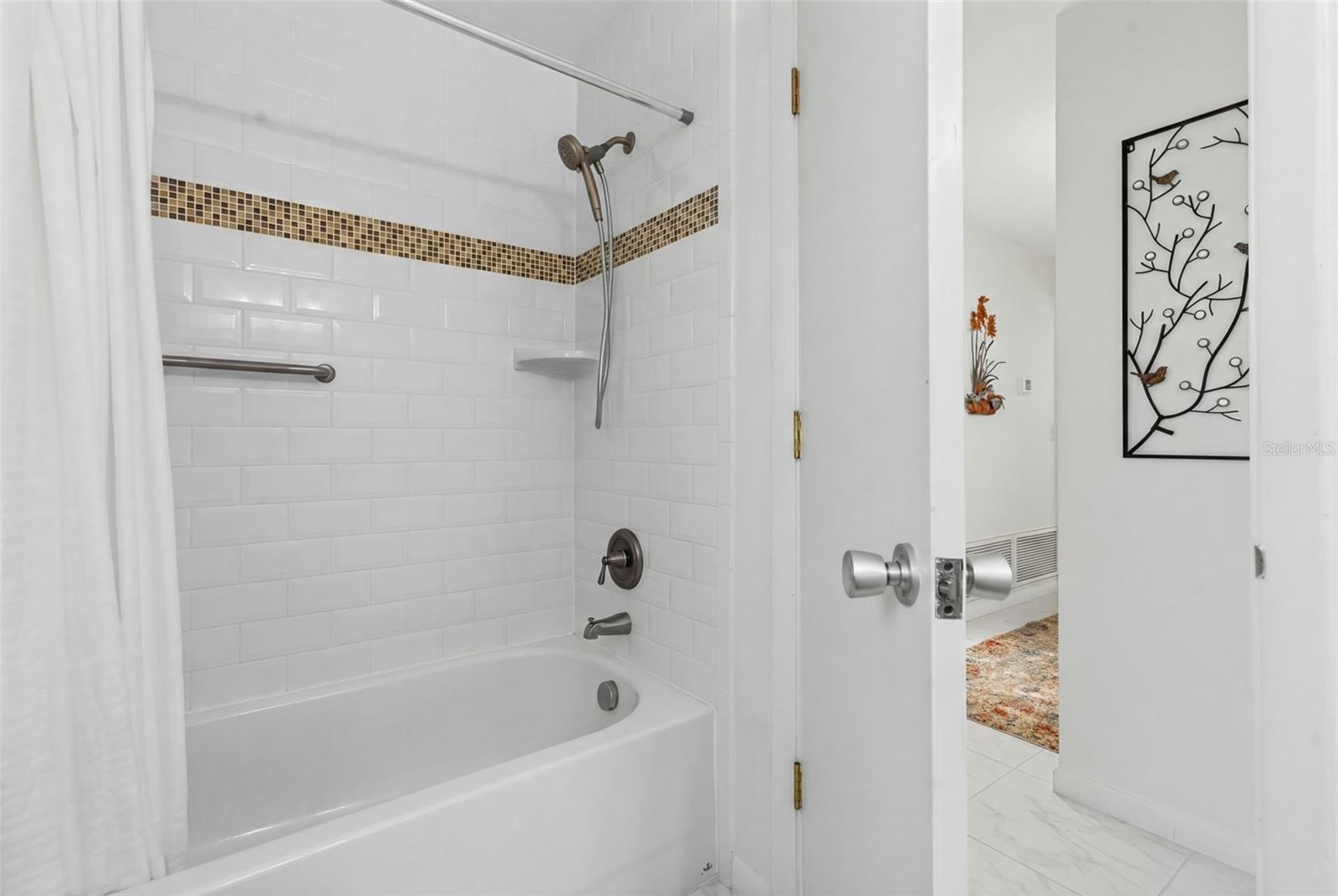 BELLEVUE ESTATES 5TH ADD - Residential