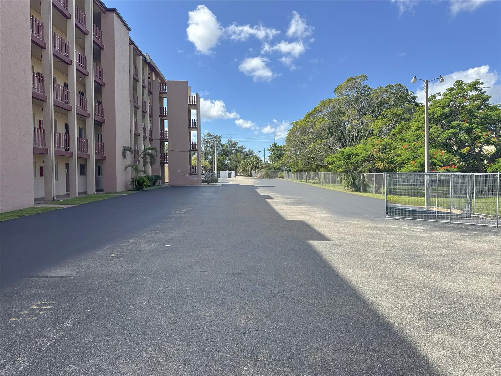 4085 LAKE BAYSHORE DRIVE C311, BRADENTON, FL, 34205 1 4085 LAKE BAYSHORE DRIVE C311