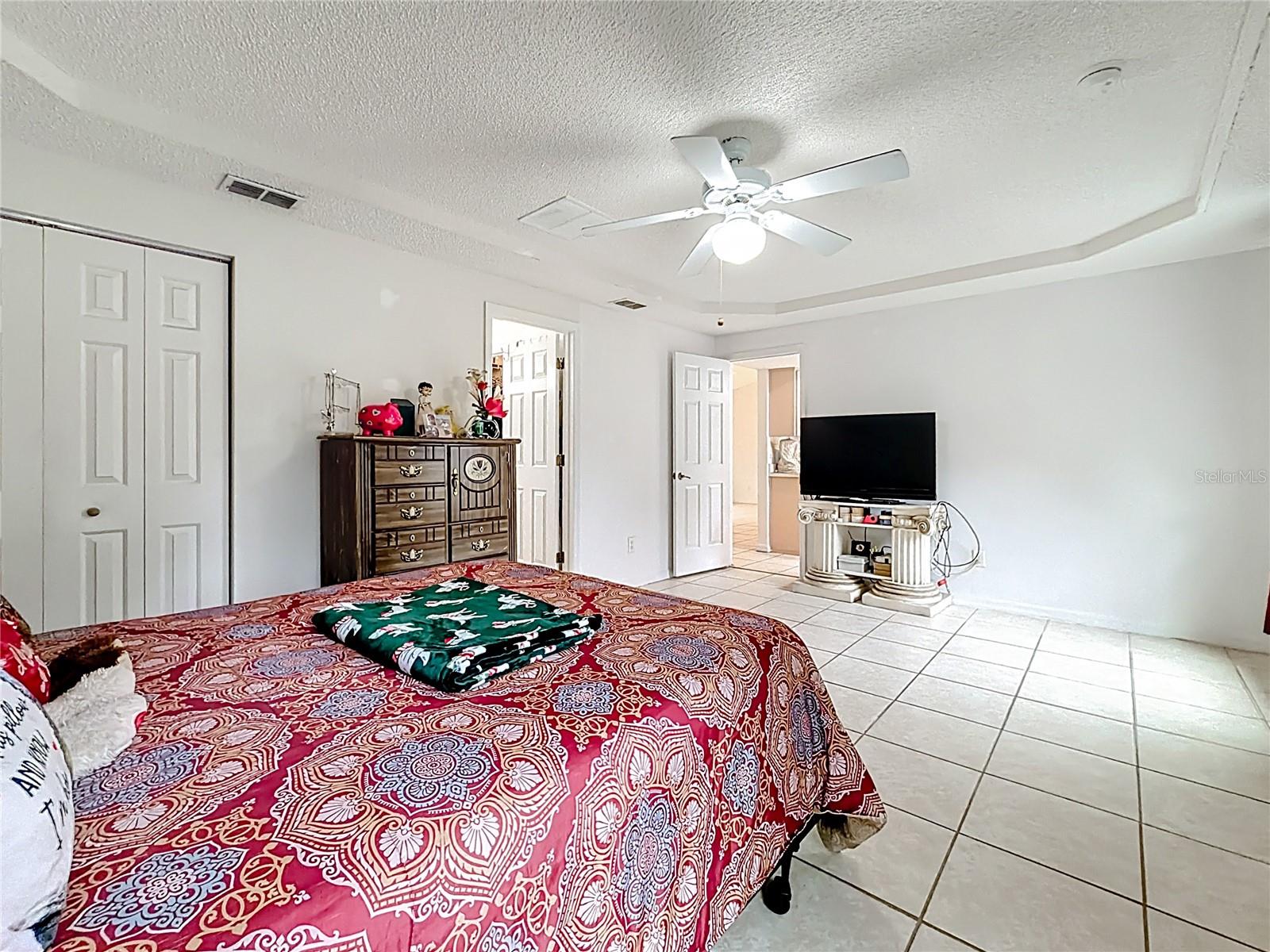 RAINBOW LAKES ESTATE - Residential