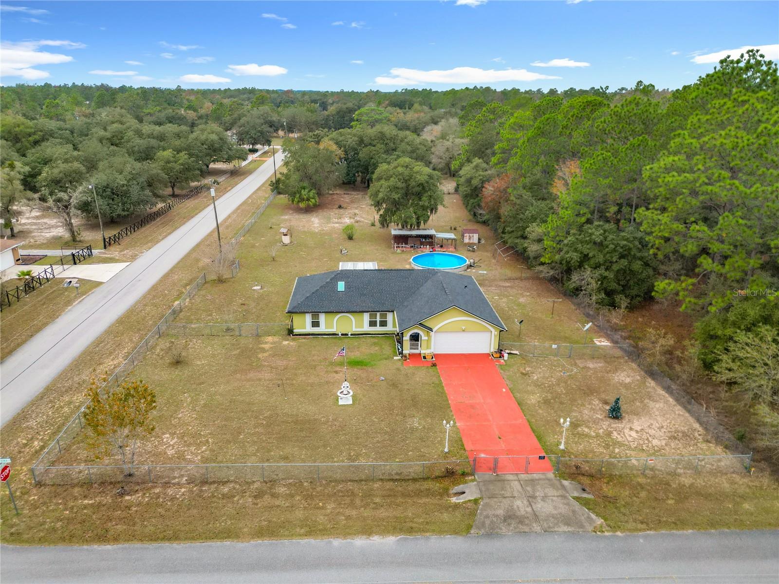 RAINBOW LAKES ESTATE - Residential