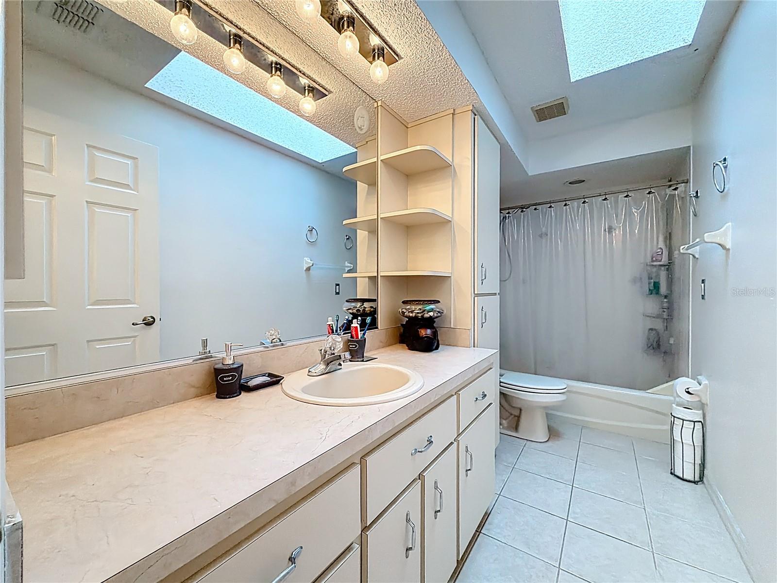 RAINBOW LAKES ESTATE - Residential