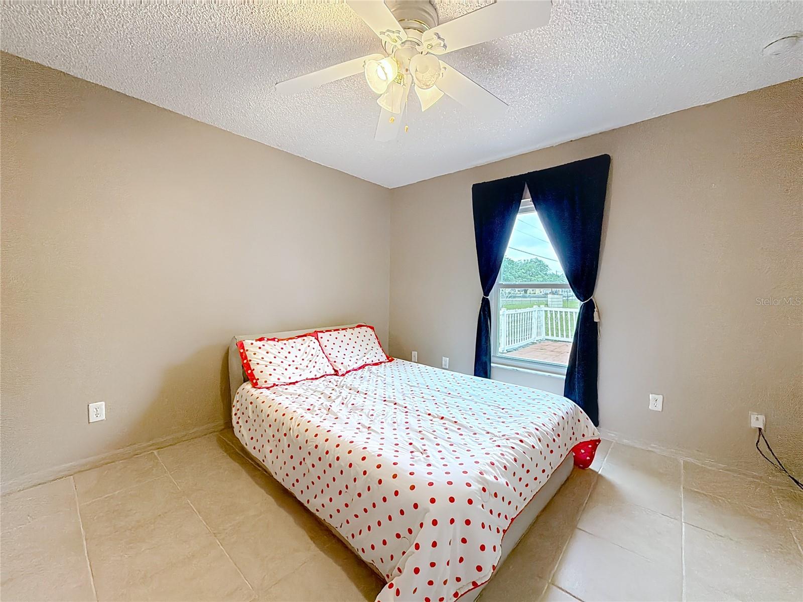 RAINBOW LAKES ESTATE - Residential