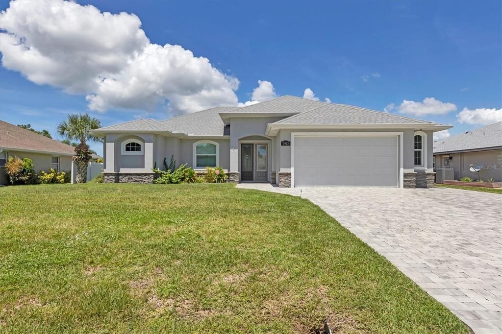 Photo of 7403 Snow Drive, Englewood, FL 34224 (MLS # D6127720)
