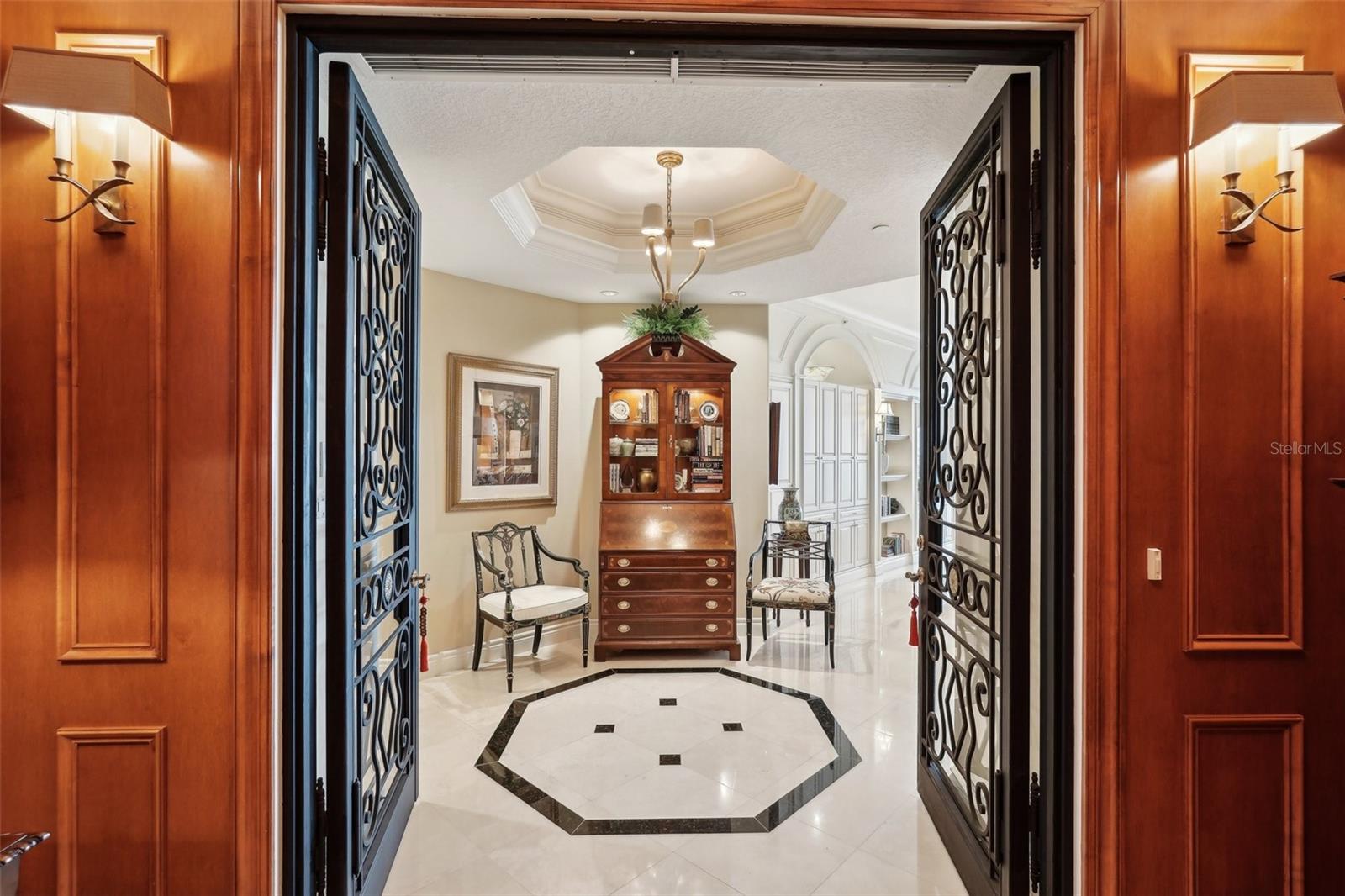 ORCHID BEACH CLUB RESIDENCES - Residential