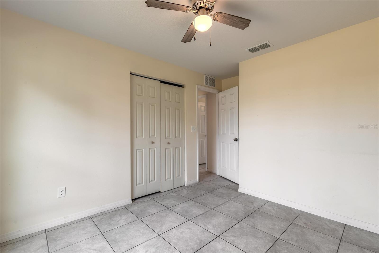 EDGEWATER ACRES UN 5 - Residential