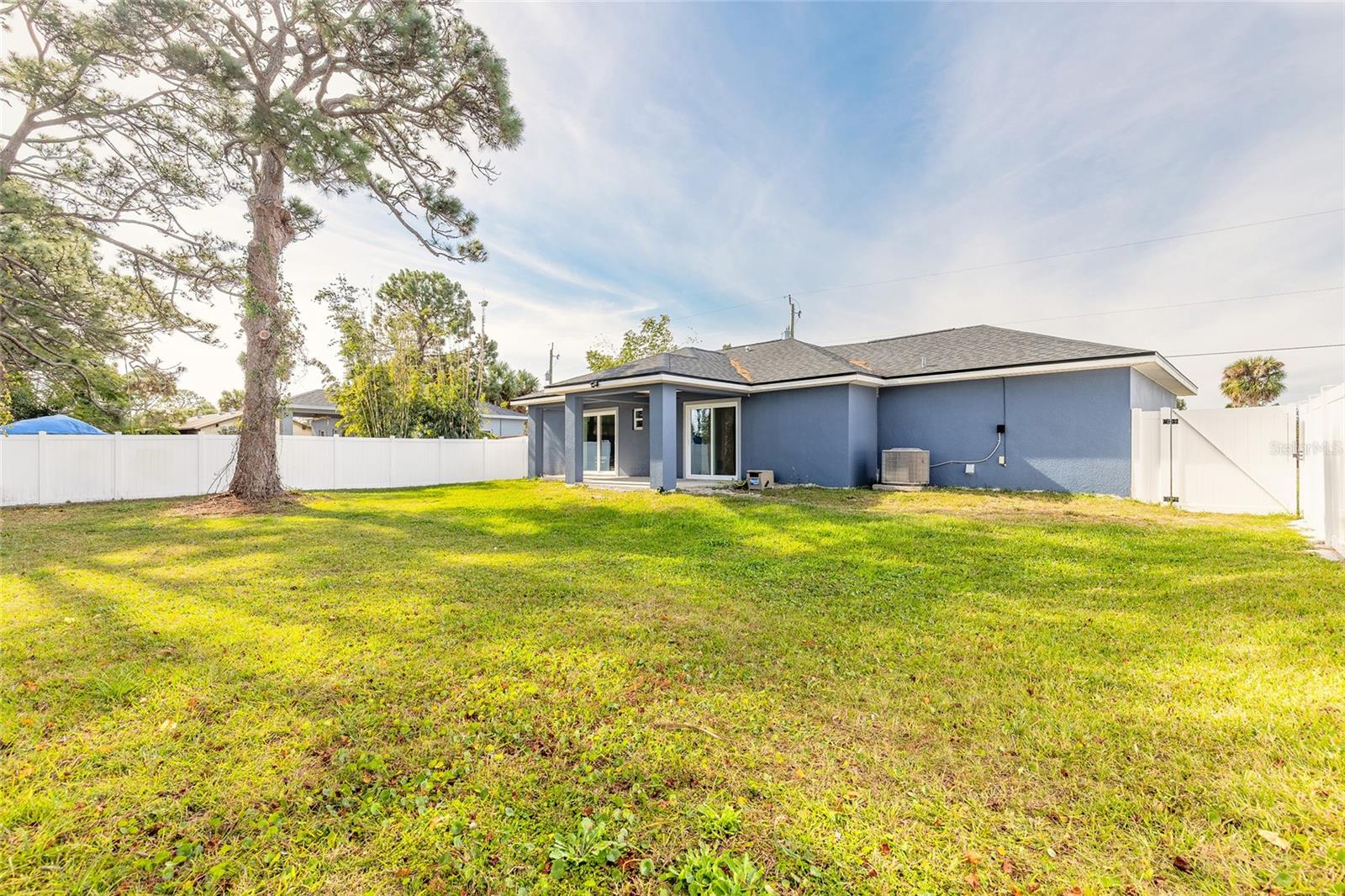 EDGEWATER ACRES UN 5 - Residential