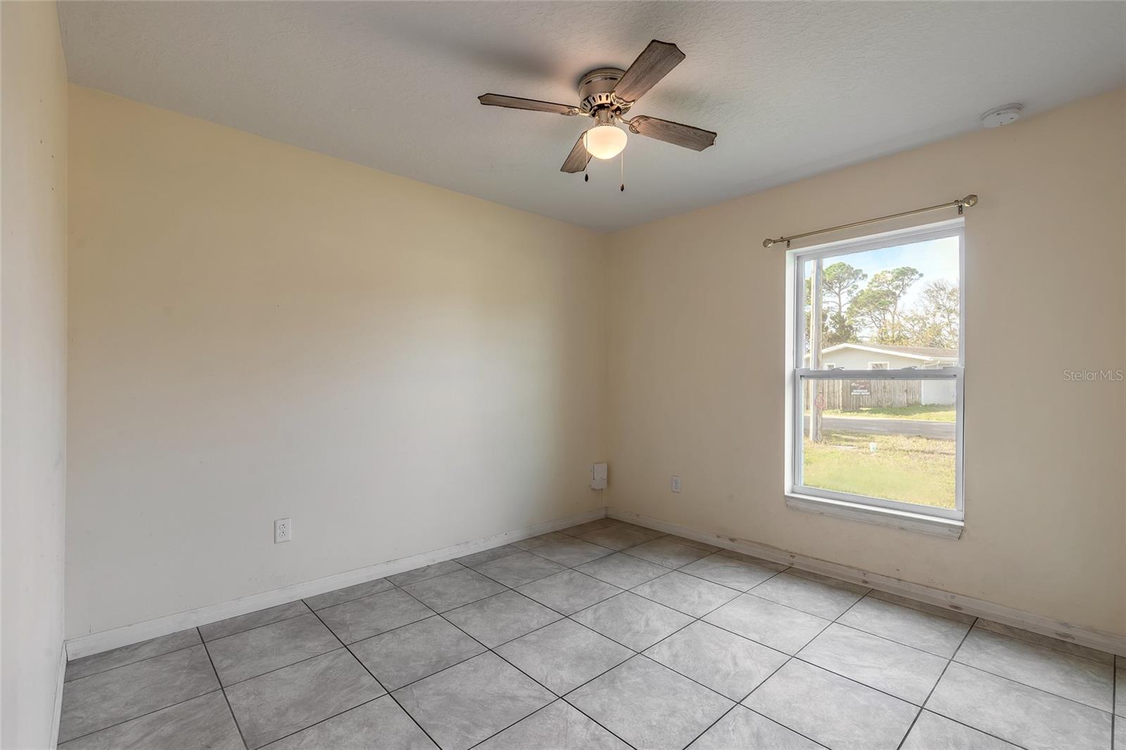 EDGEWATER ACRES UN 5 - Residential