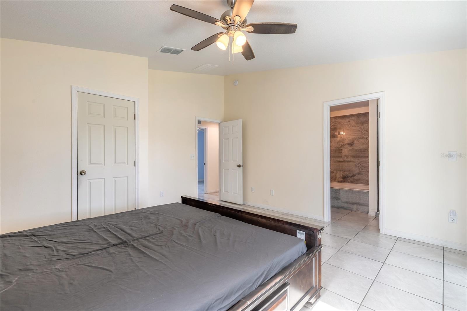 EDGEWATER ACRES UN 5 - Residential