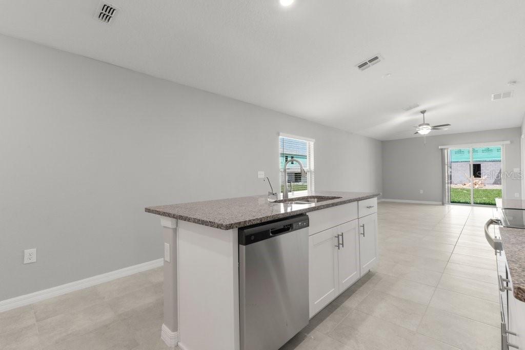 7110 AMELIA COVE COURT, SUN CITY CENTER, FL, 33573 4 7110 AMELIA COVE COURT