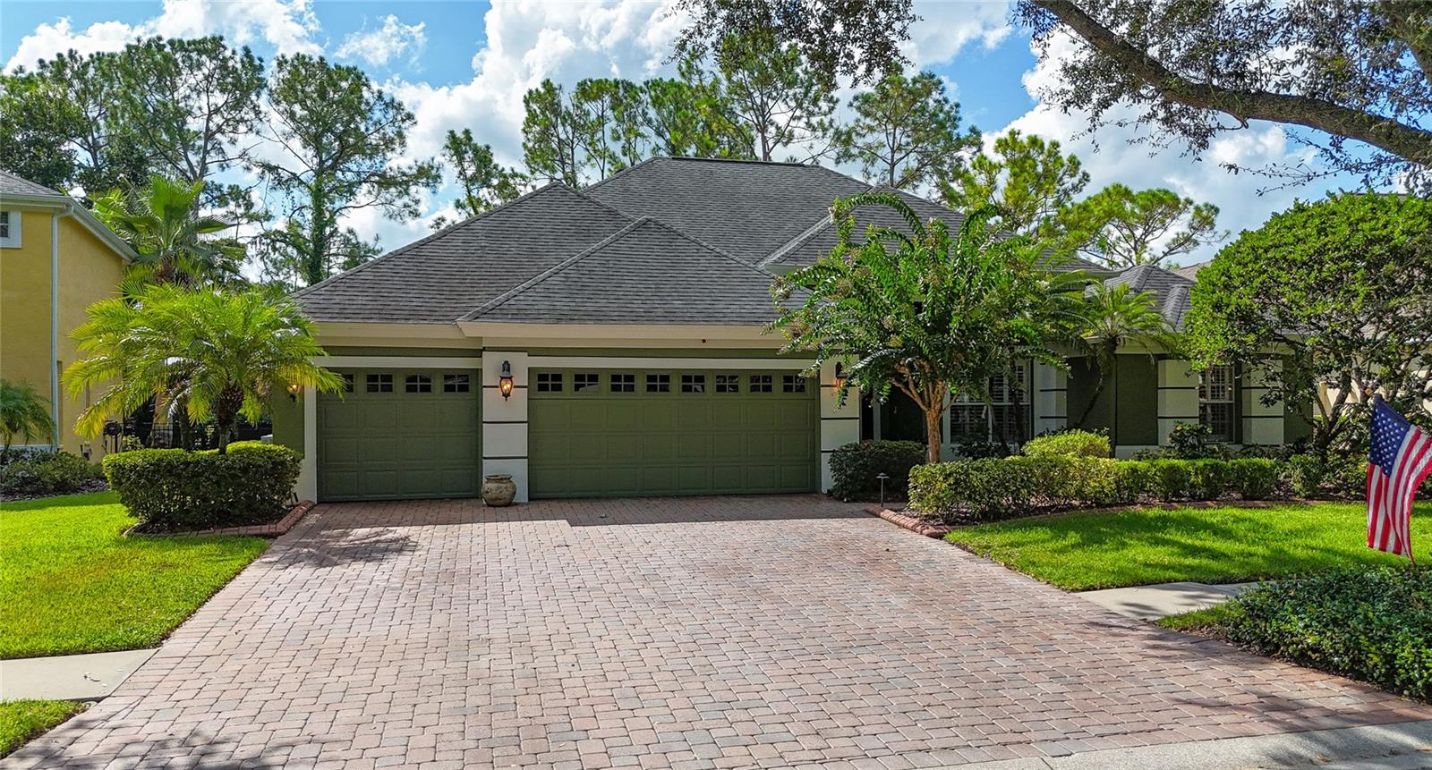 RIVER HILLS COUNTRY CLUB PARCE - Residential