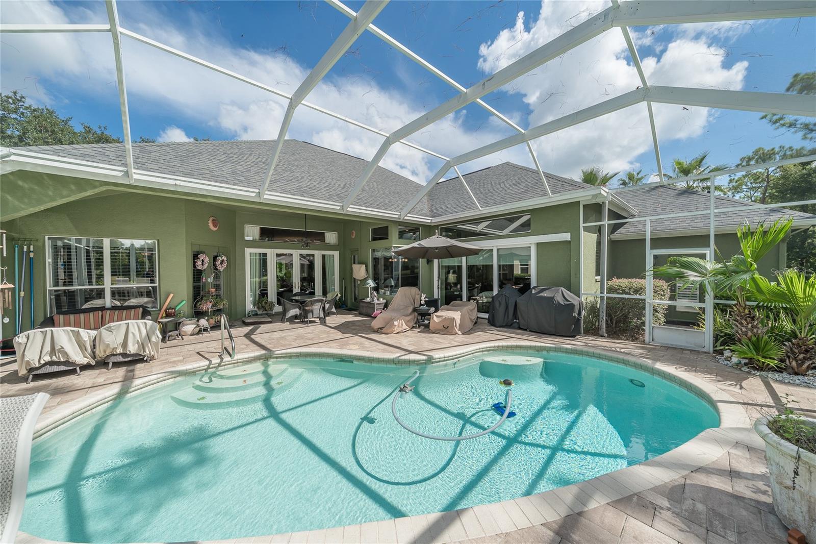 RIVER HILLS COUNTRY CLUB PARCE - Residential