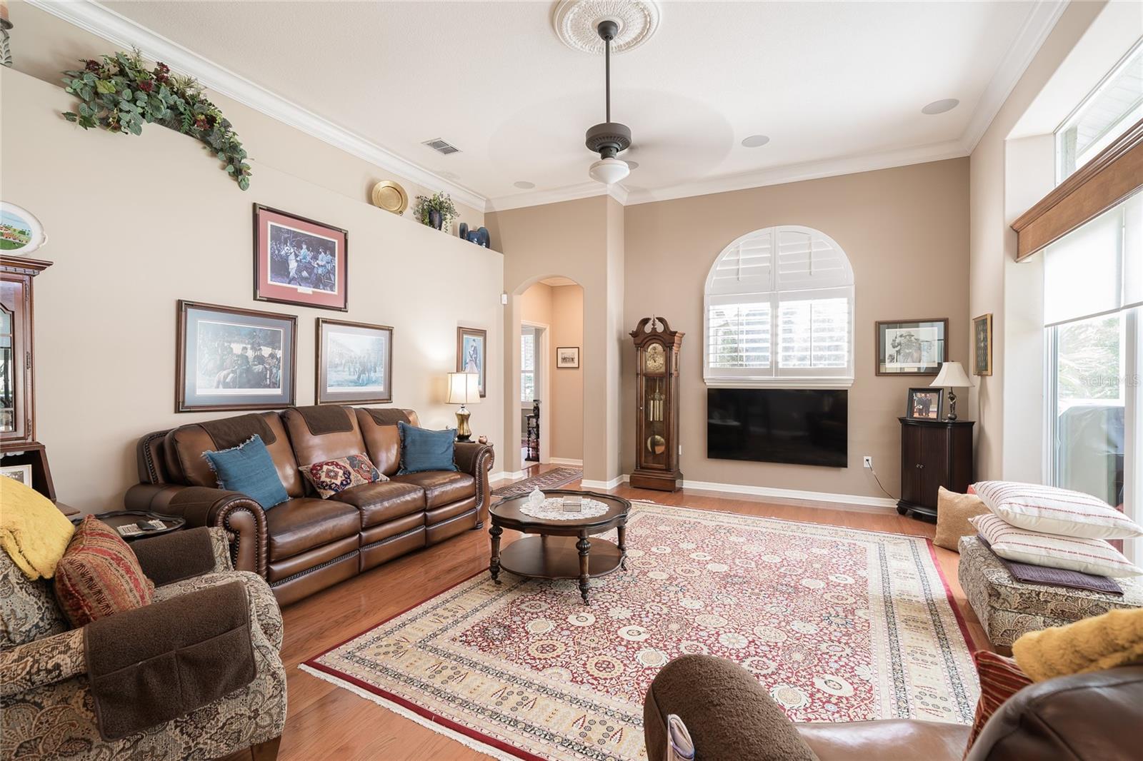 RIVER HILLS COUNTRY CLUB PARCE - Residential