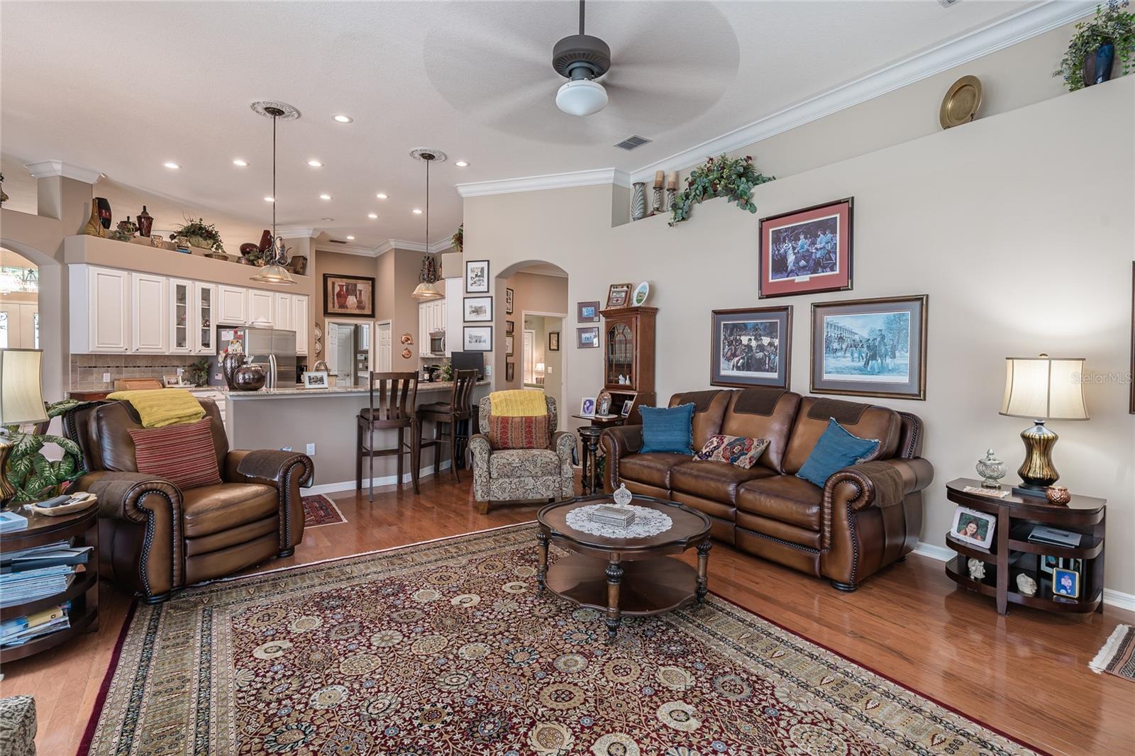 RIVER HILLS COUNTRY CLUB PARCE - Residential