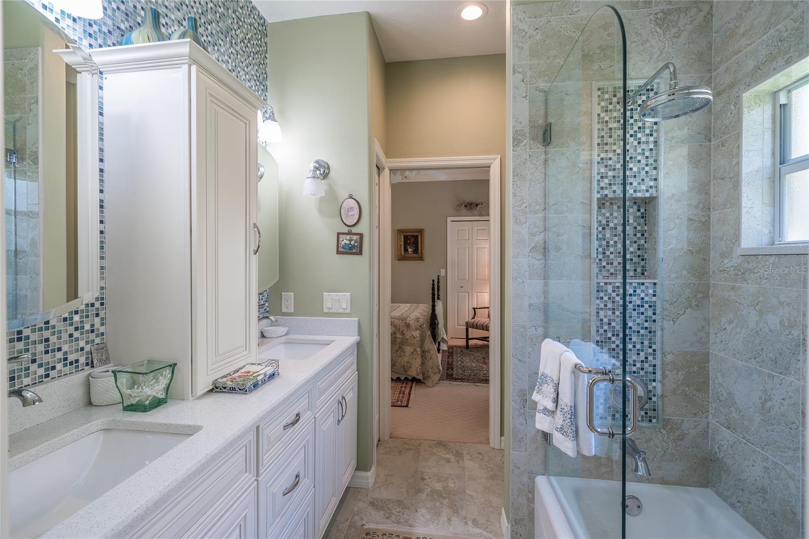 RIVER HILLS COUNTRY CLUB PARCE - Residential