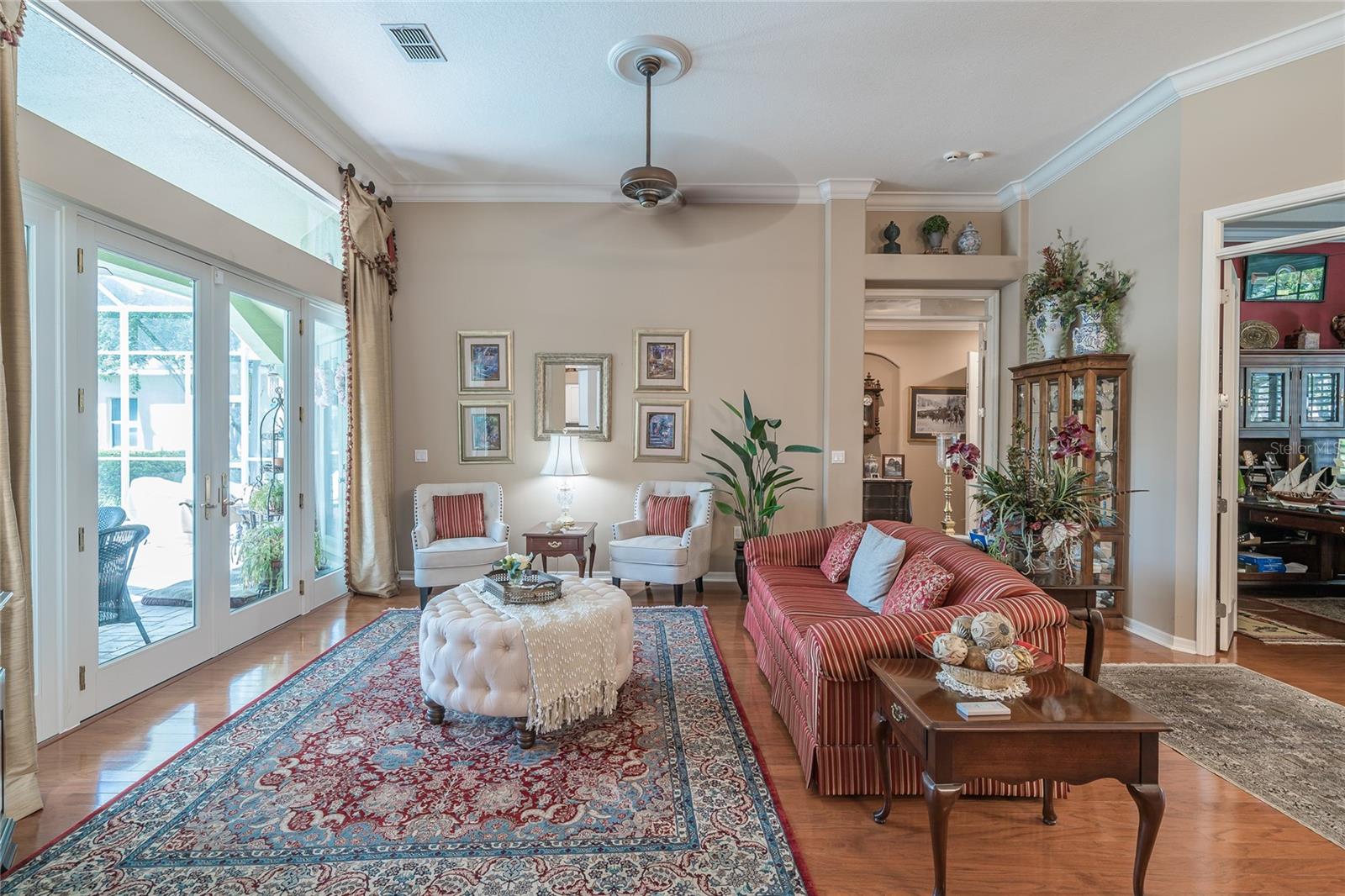 RIVER HILLS COUNTRY CLUB PARCE - Residential