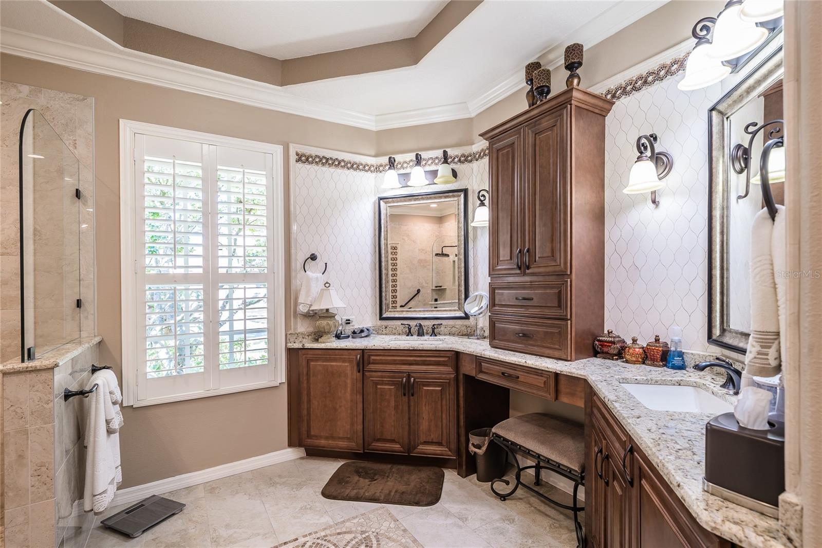 RIVER HILLS COUNTRY CLUB PARCE - Residential
