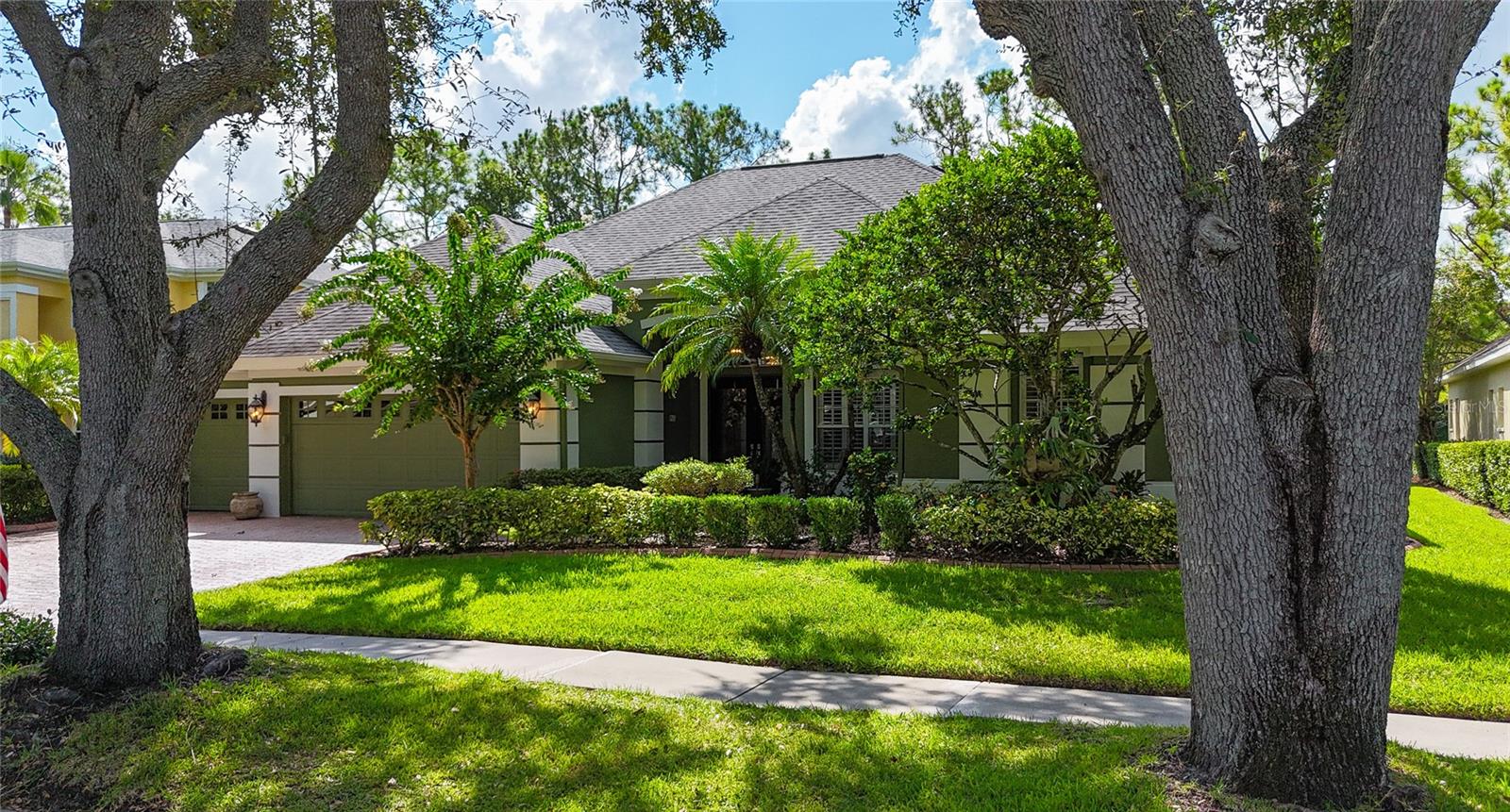 RIVER HILLS COUNTRY CLUB PARCE - Residential