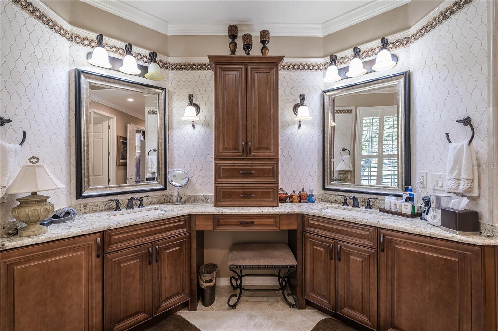 RIVER HILLS COUNTRY CLUB PARCE - Residential