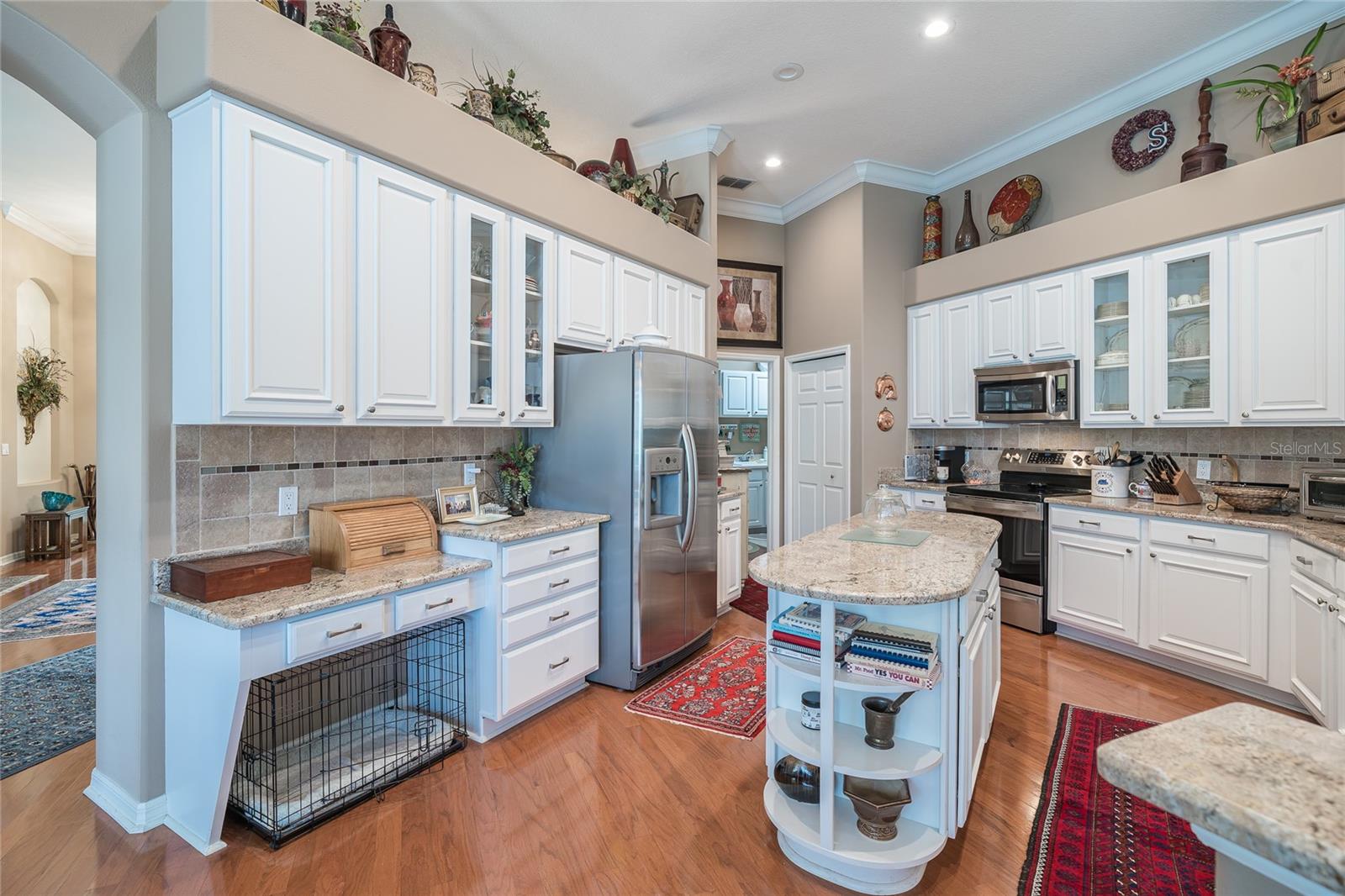 RIVER HILLS COUNTRY CLUB PARCE - Residential
