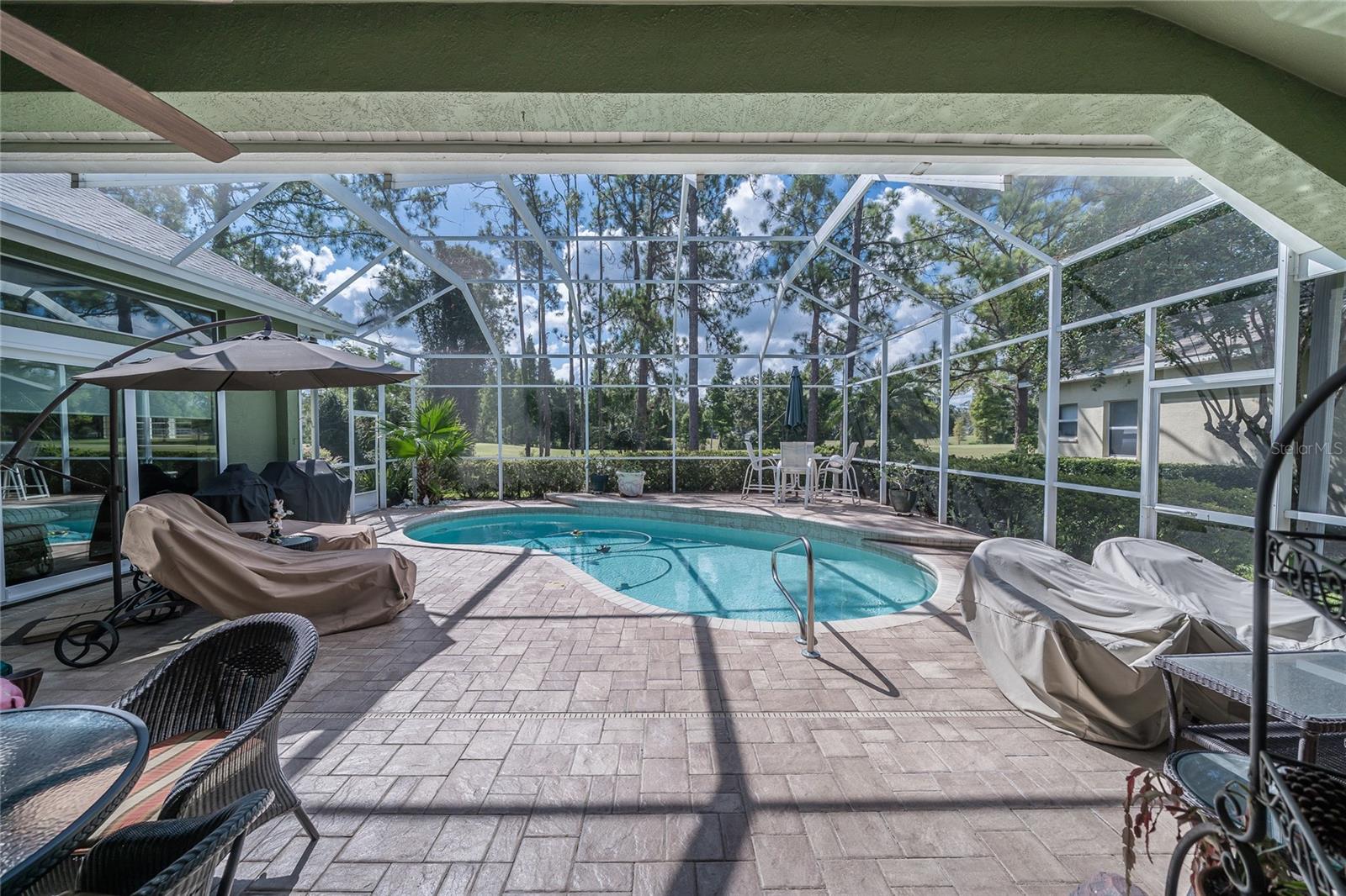 RIVER HILLS COUNTRY CLUB PARCE - Residential