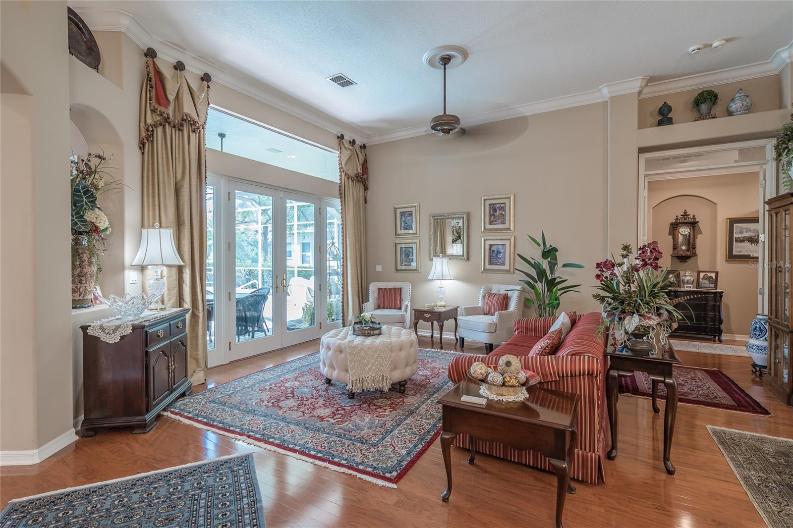 RIVER HILLS COUNTRY CLUB PARCE - Residential