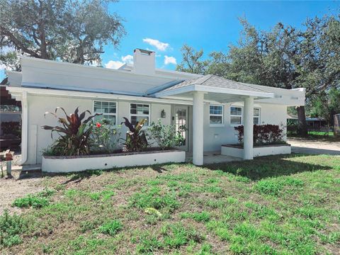 611 19TH AVENUE W PALMETTO FL 34221