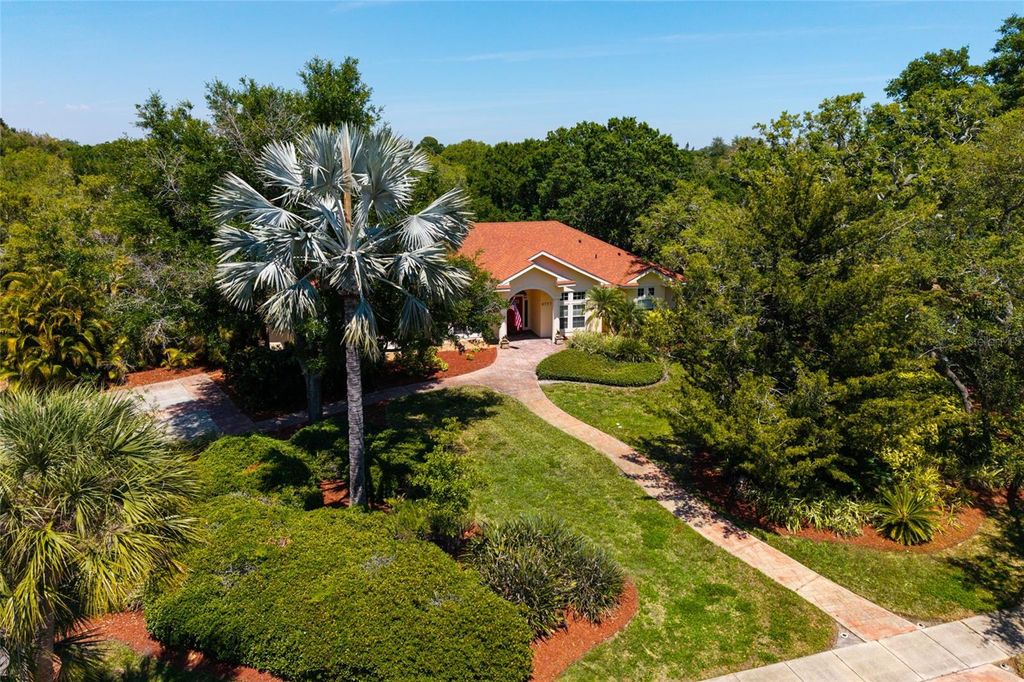 Photo of 6737 Mango Avenue S, St Petersburg, FL 33707 (MLS # TB8502015)