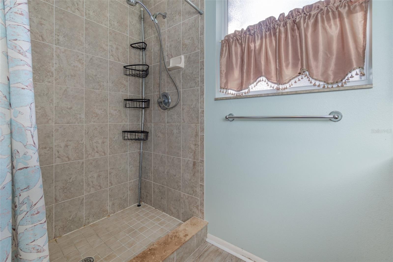 MARIANA WOODS - Residential