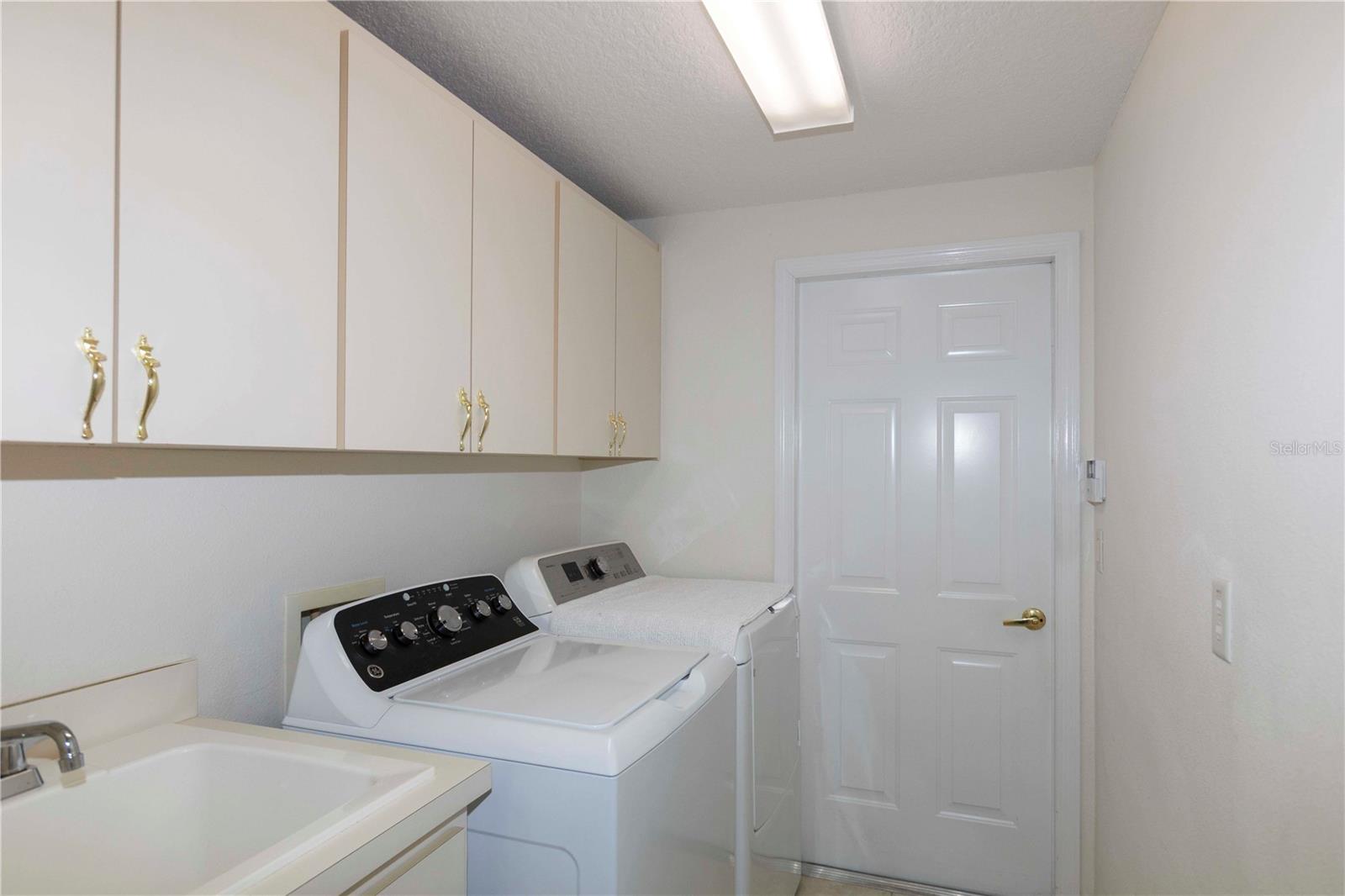 RIVER RIDGE COUNTRY CLUB PH 05 - Residential