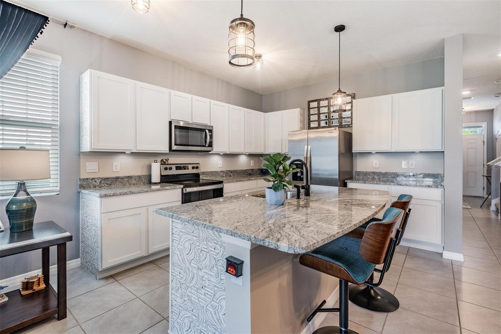 EPPERSON - MEADOW RIDGE TOWNHOMES - Residential Lease