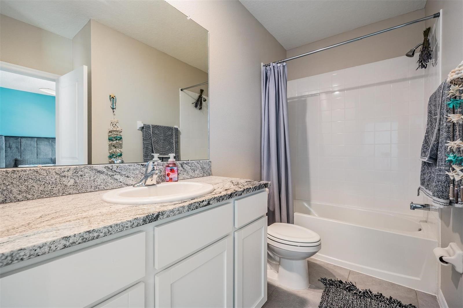 EPPERSON - MEADOW RIDGE TOWNHOMES - Residential Lease