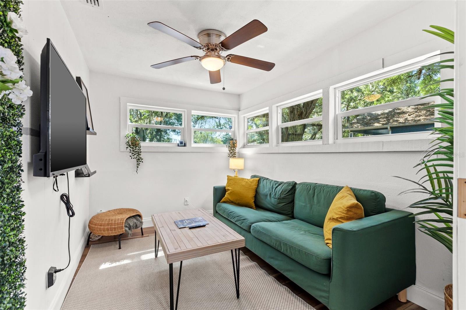 RIVERBEND MANOR - Residential