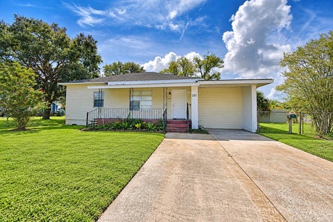201 Lake Dale Drive, Auburndale, FL 33823