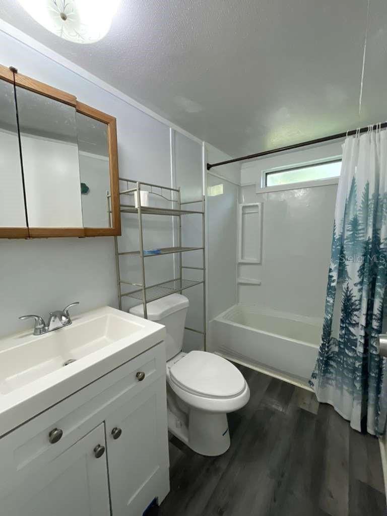 MOBILE MANOR 2ND SEC - Residential Lease