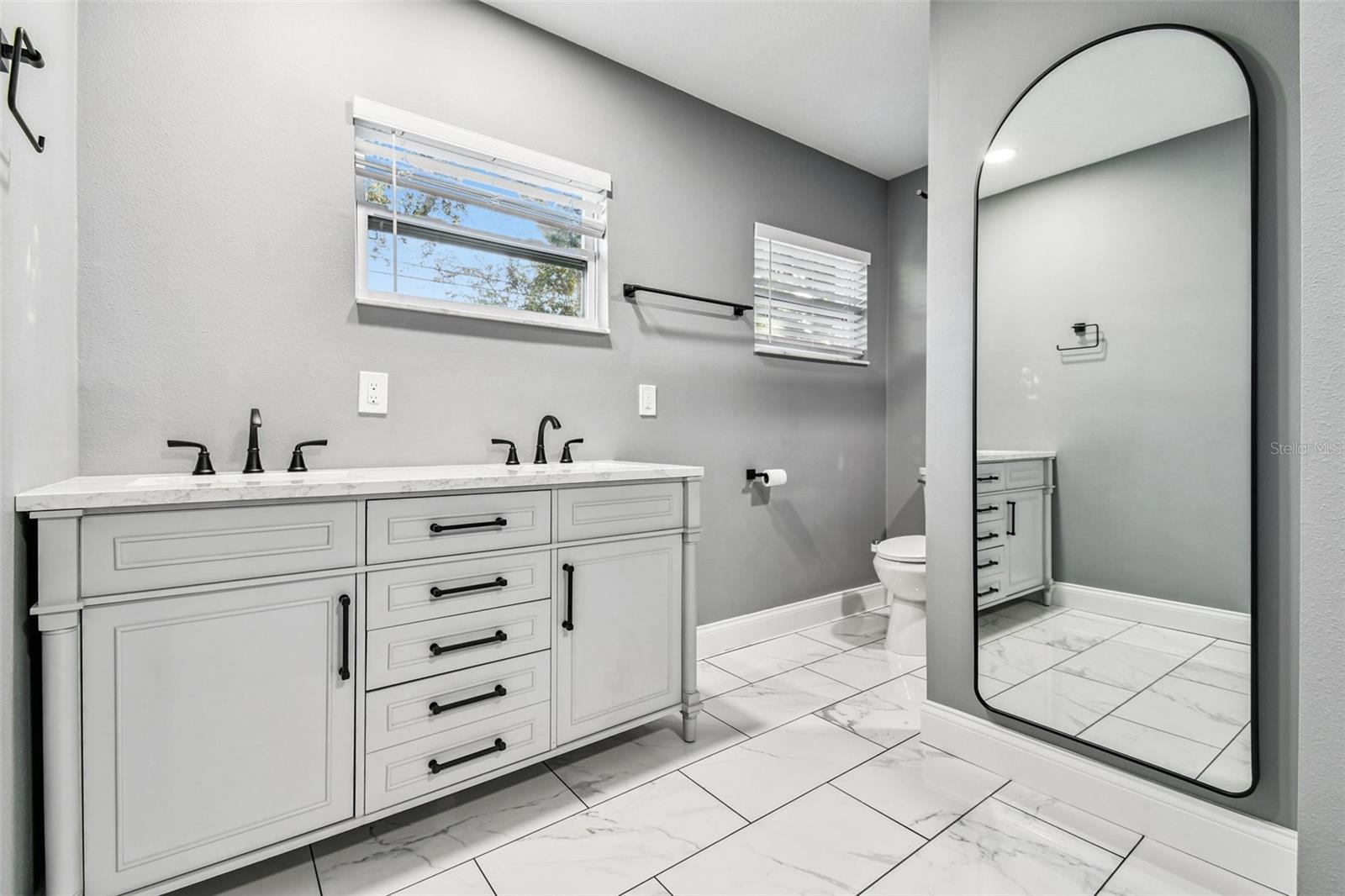 BAYSHORE GARDENS SEC 2 - Residential