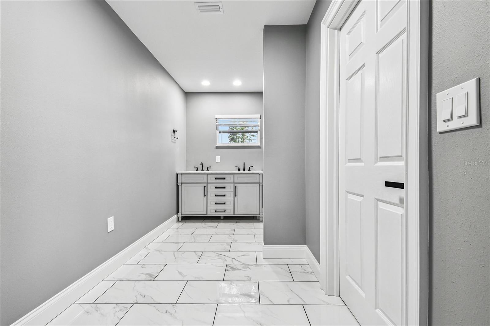 BAYSHORE GARDENS SEC 2 - Residential