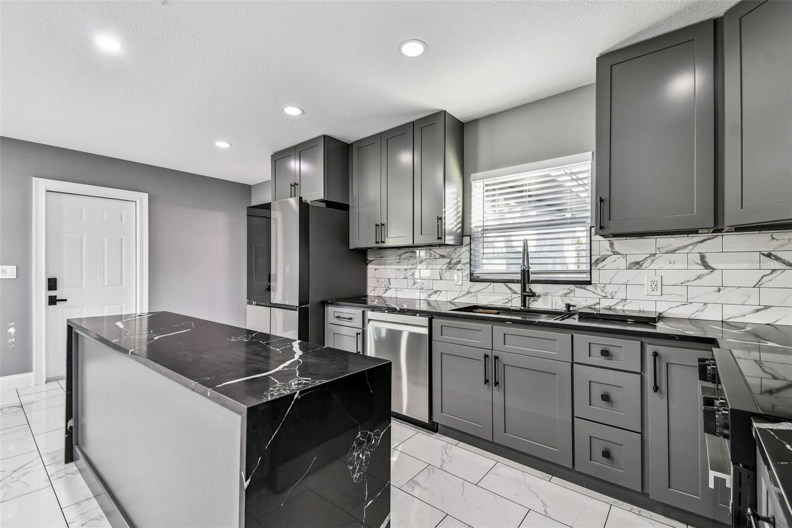 BAYSHORE GARDENS SEC 2 - Residential