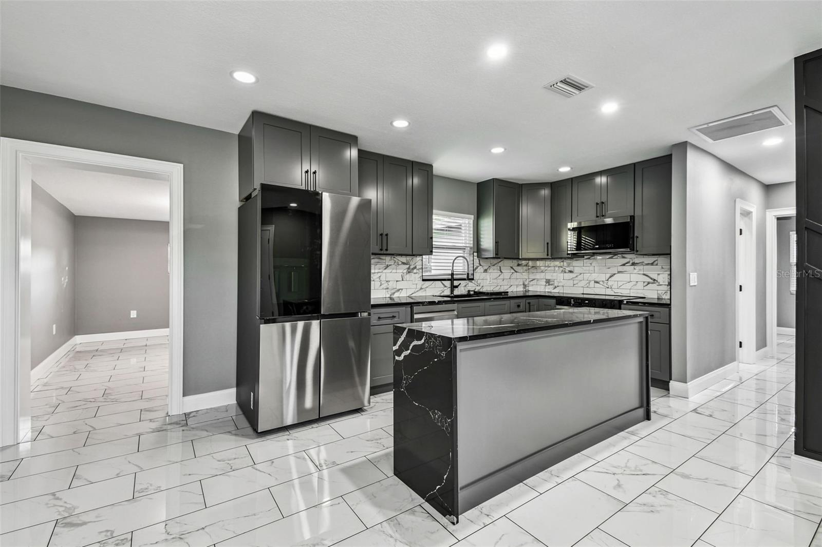 BAYSHORE GARDENS SEC 2 - Residential