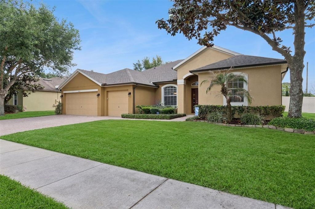 Photo of 1862 Lorenzo Lane, Oviedo, FL 32765 (MLS # O6401338)