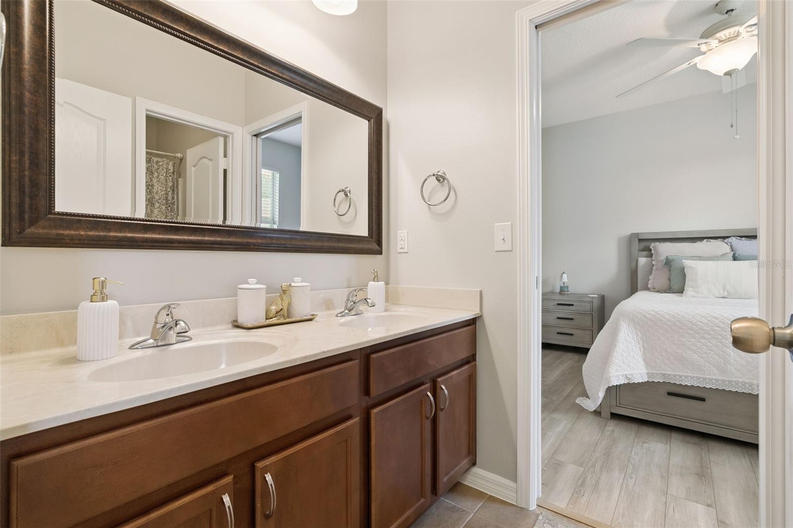 CHAPMAN COVE - Residential