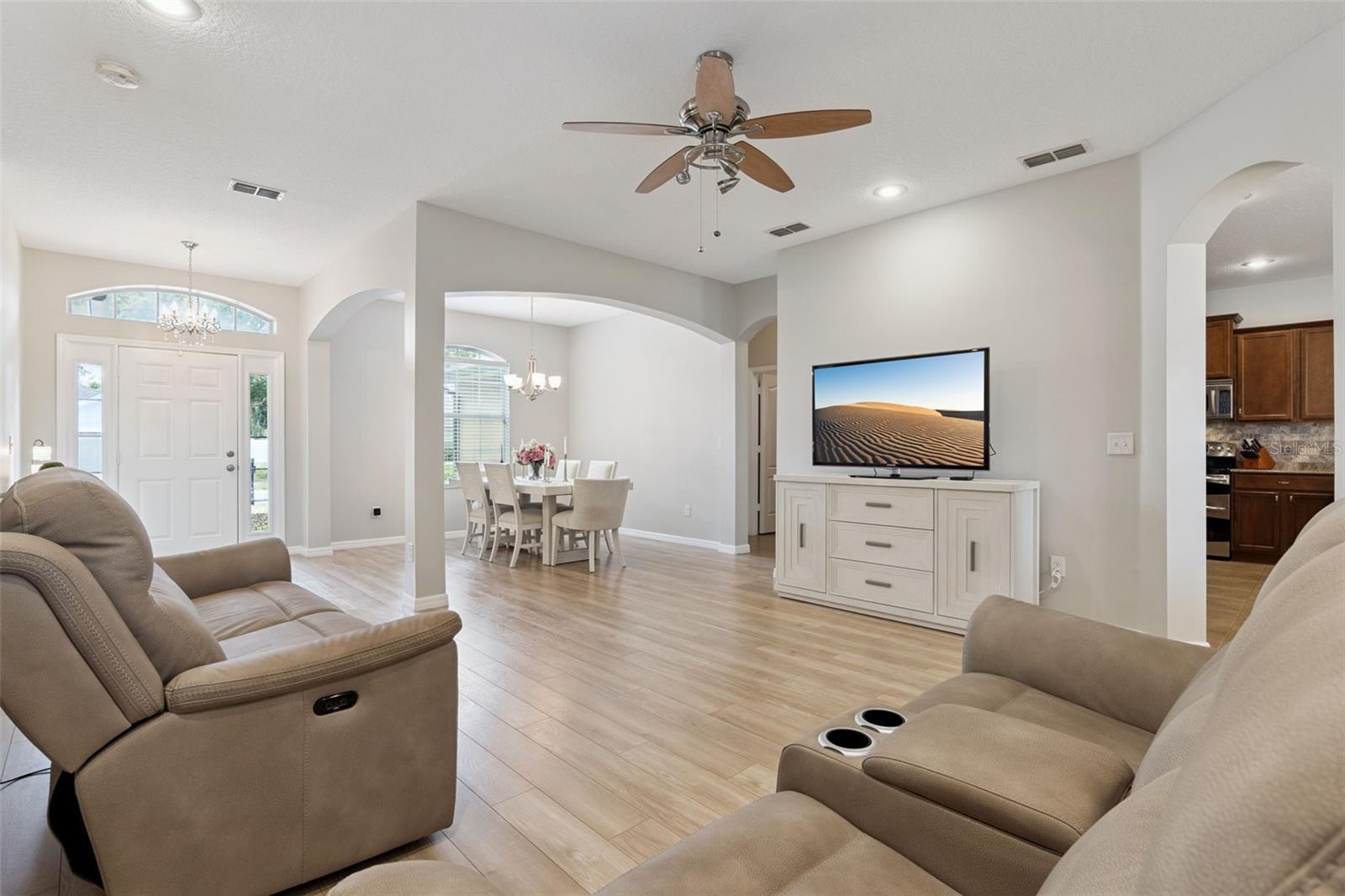 CHAPMAN COVE - Residential