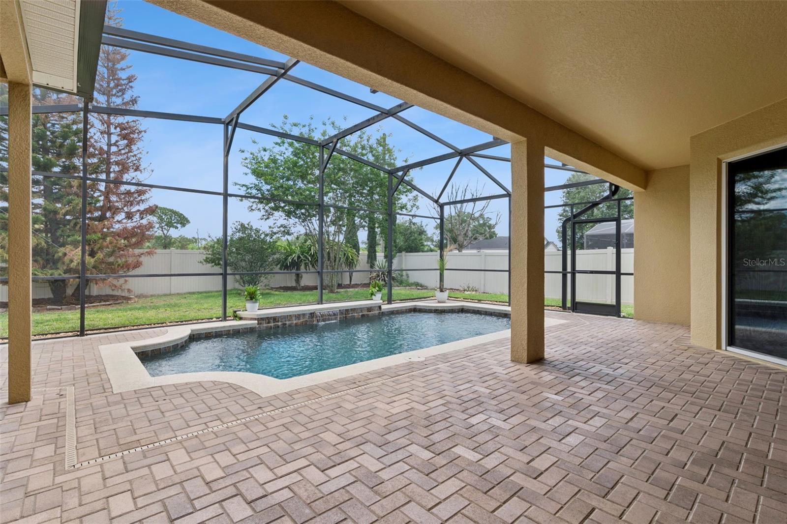 CHAPMAN COVE - Residential