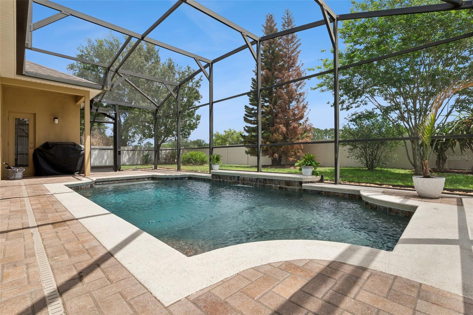 CHAPMAN COVE - Residential