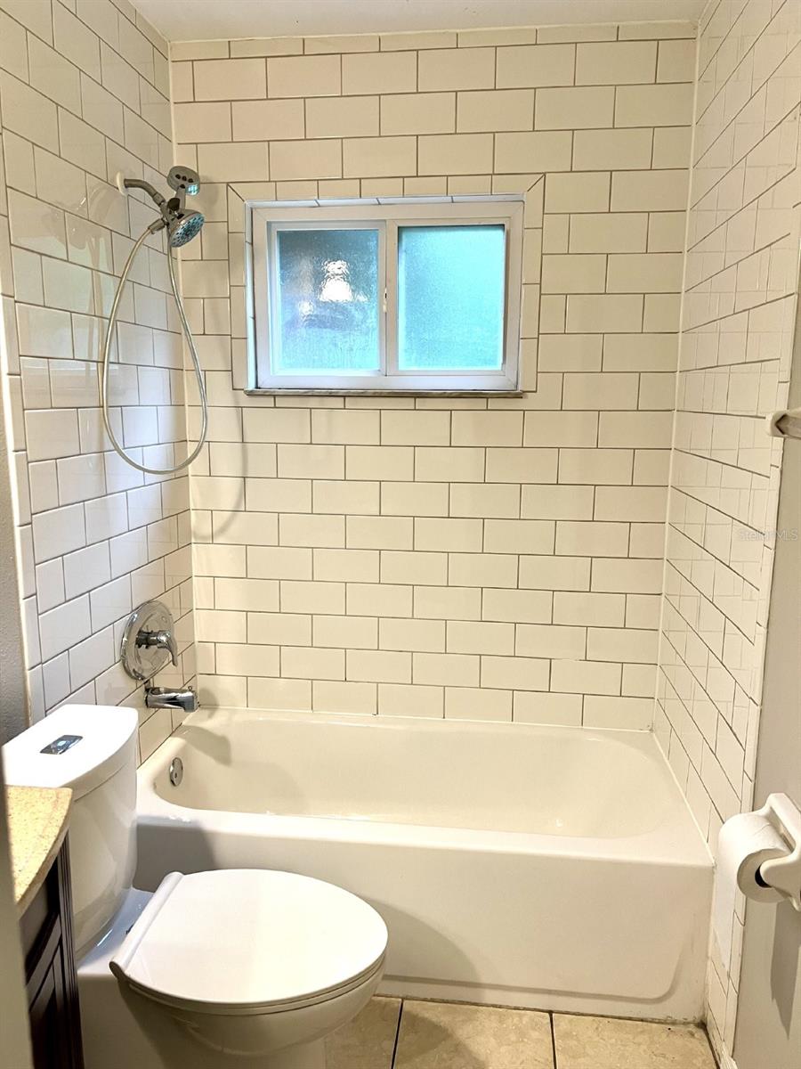 DELTONA LAKES UNIT 29 & 37 REP - Residential Lease