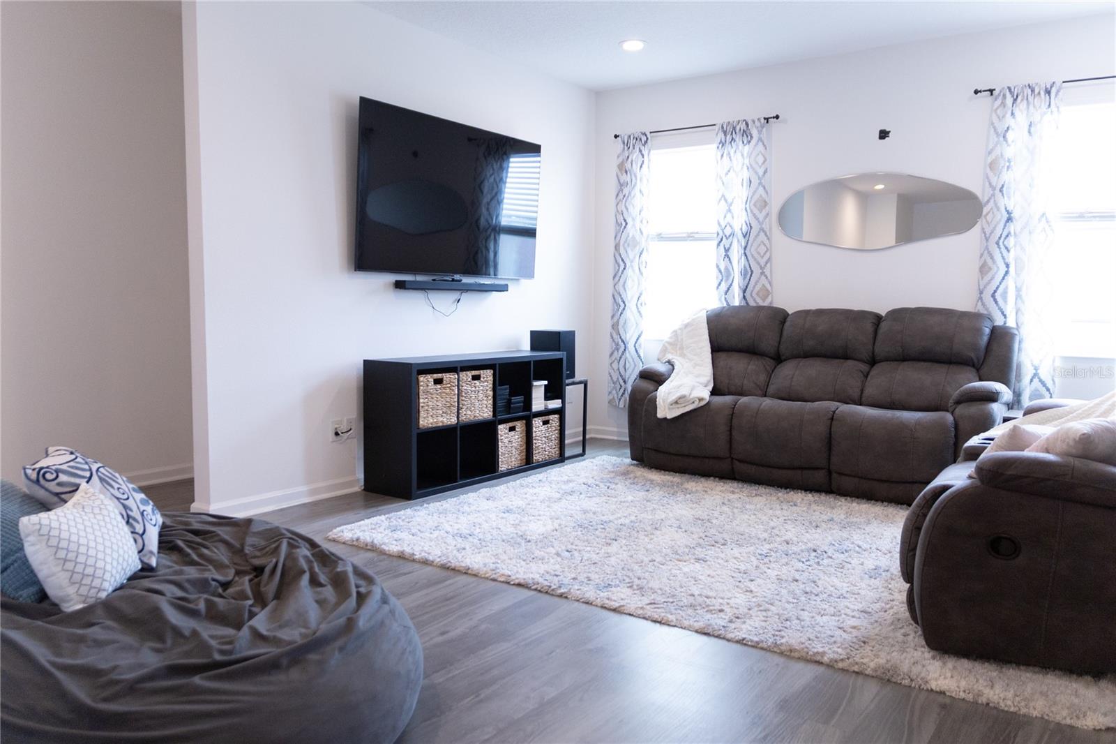 REDBRIDGE SQUARE - Residential Lease
