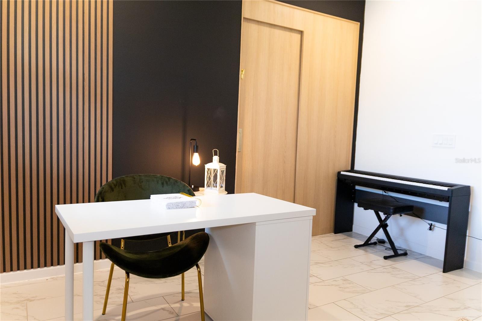 REDBRIDGE SQUARE - Residential Lease