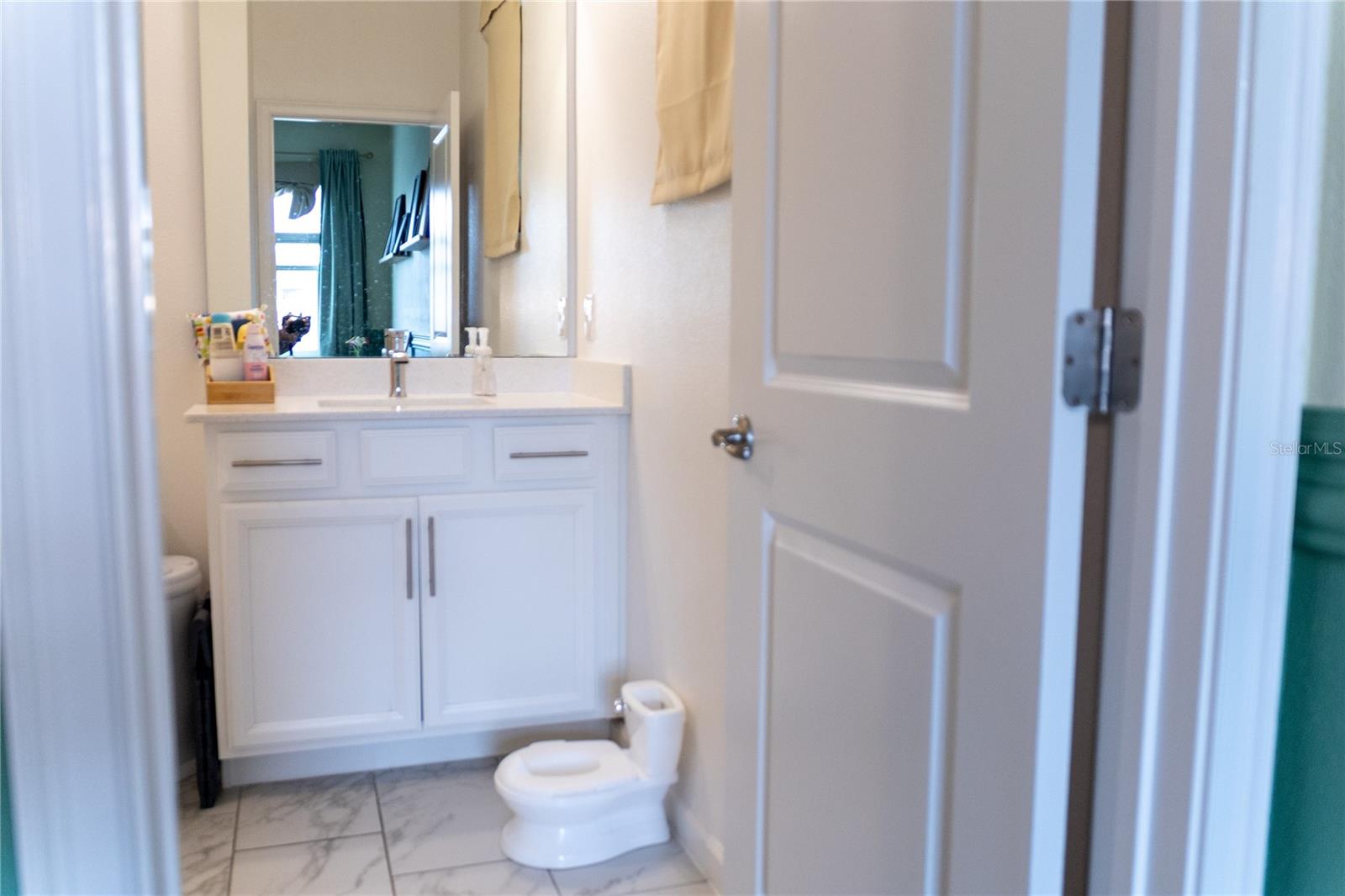 REDBRIDGE SQUARE - Residential Lease