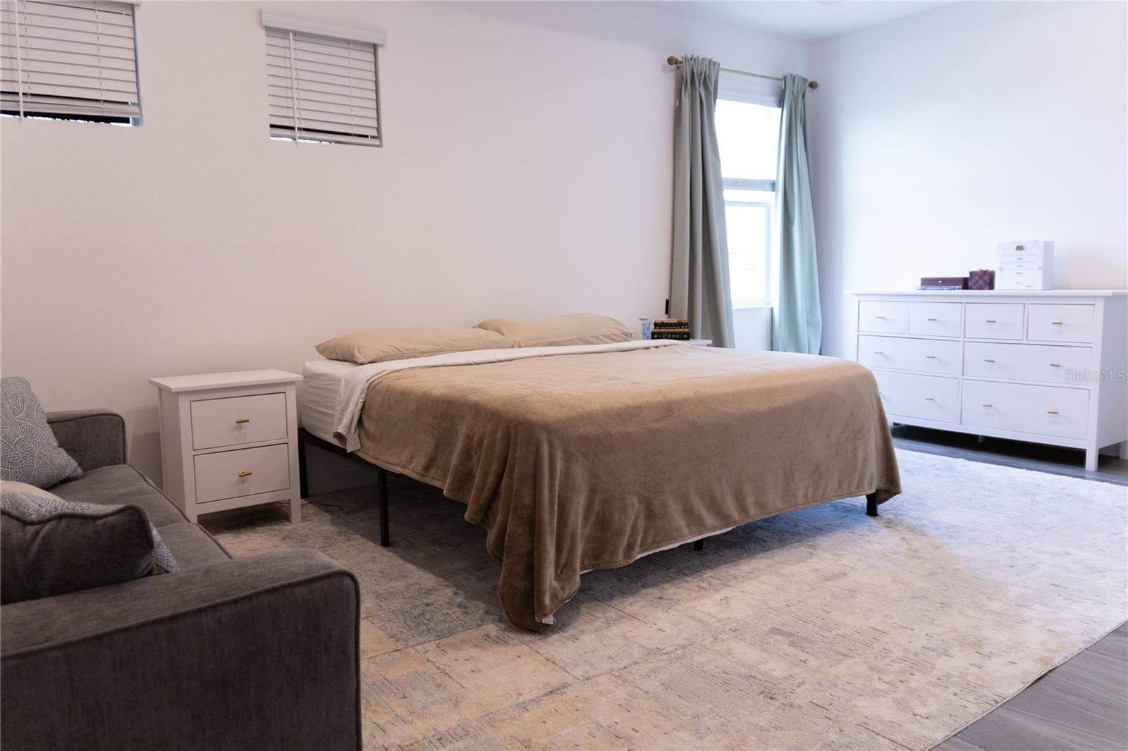REDBRIDGE SQUARE - Residential Lease